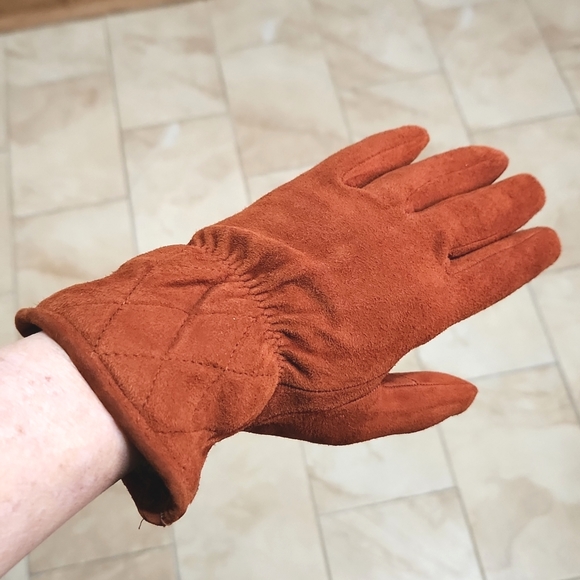 Saks Fifth Avenue Rust Fine Leather Gloves - Picture 3 of 9